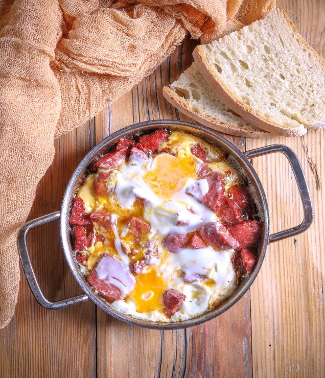 Sucuklu Yumurta