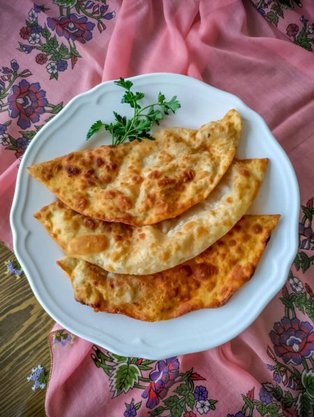 Çiğ börek (kıymalı)