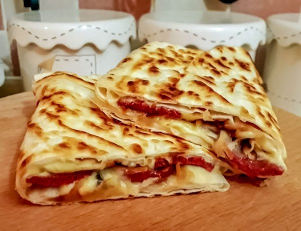 Kavurmalı Kaşarlı Gözleme