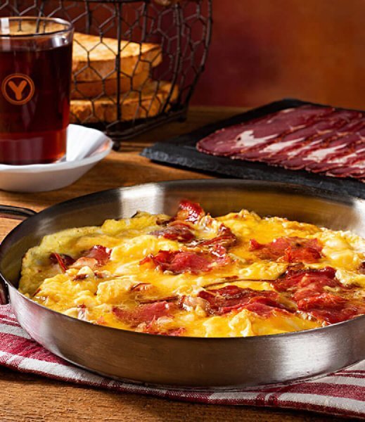 Pastırmalı Yumurta