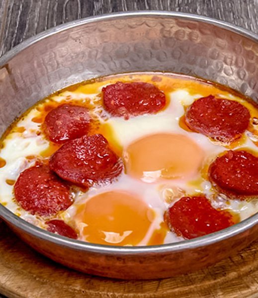 Sucuklu Yumurta