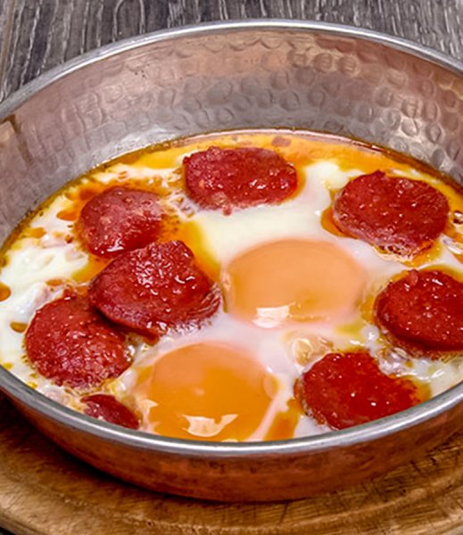 Sucuklu Yumurta