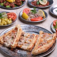 Kuşbaşılı Kaşarlı Pide